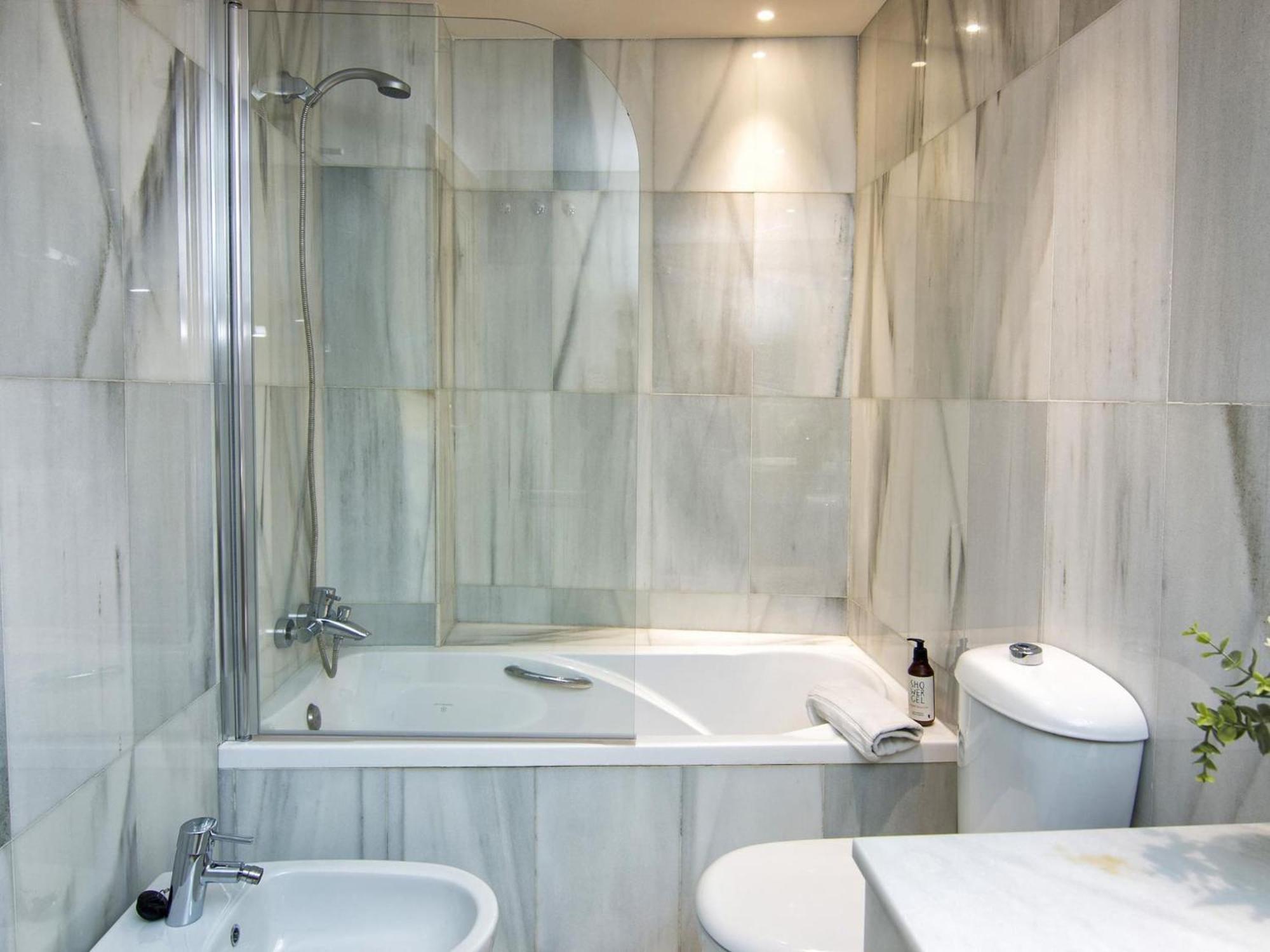 Elegant Town Hall Apartment With Views 格拉纳达 外观 照片
